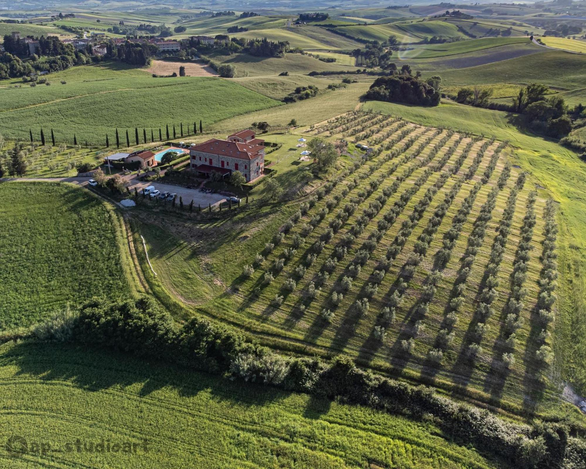 Il Poggio Della Pieve Apartments Santa Luce Exteriör bild
