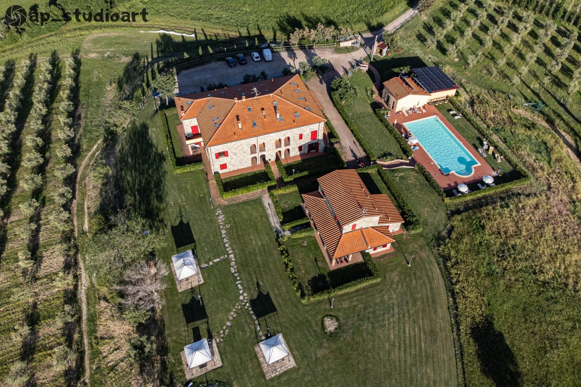 Il Poggio Della Pieve Apartments Santa Luce Exteriör bild