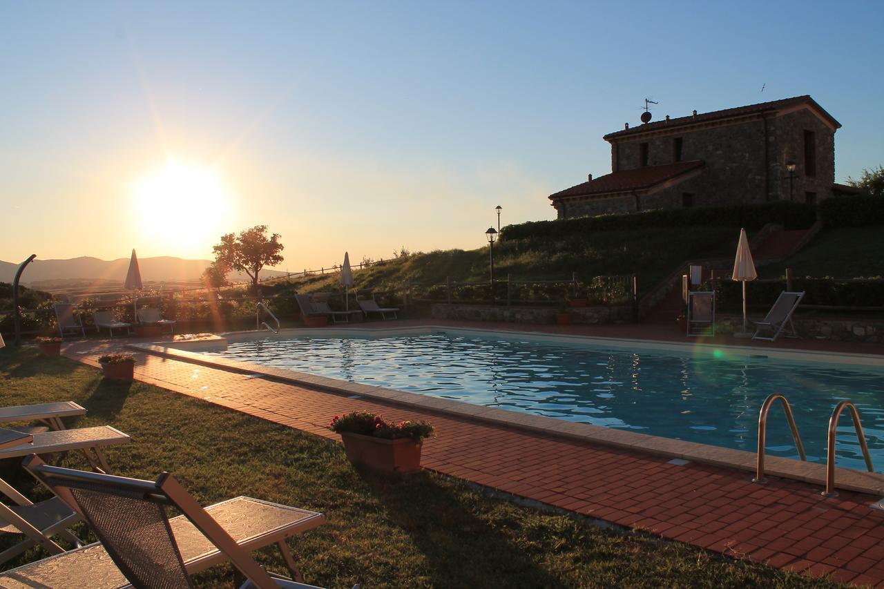 Il Poggio Della Pieve Apartments Santa Luce Exteriör bild